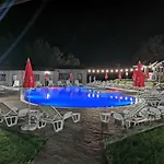 саня בית הארחה