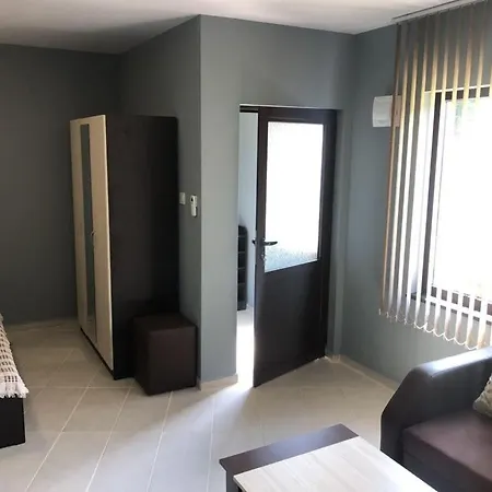 саня Hotel Apriltsi (Lovech)