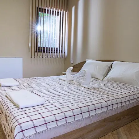 саня Apriltsi (Lovech)